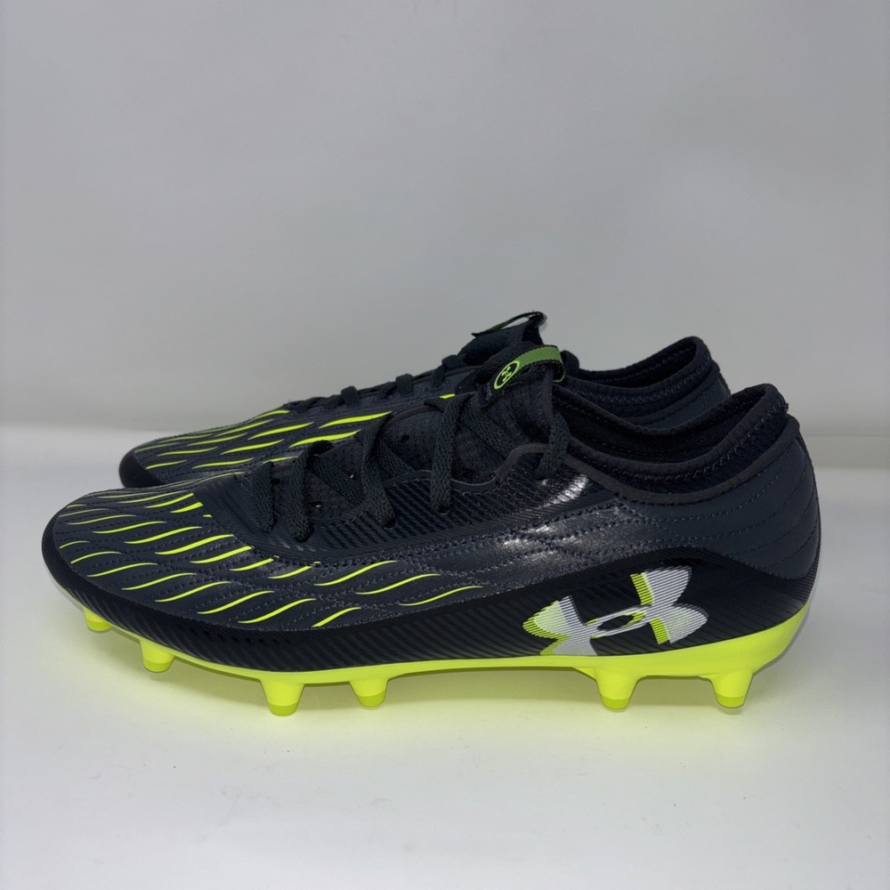 Under Armour Magnetico Select 4 FG Cleats Men Sz8.5, Black Yellow Molded